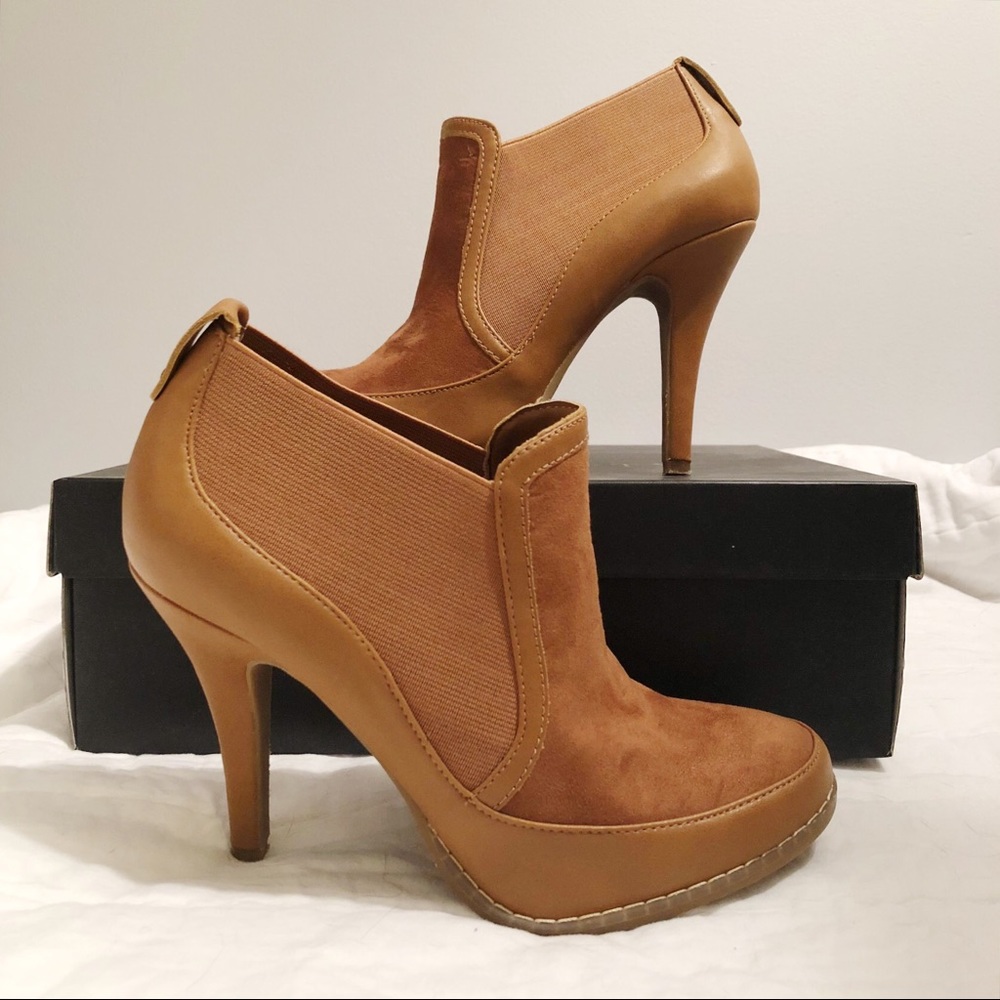 Sole society so-Colette bootie
